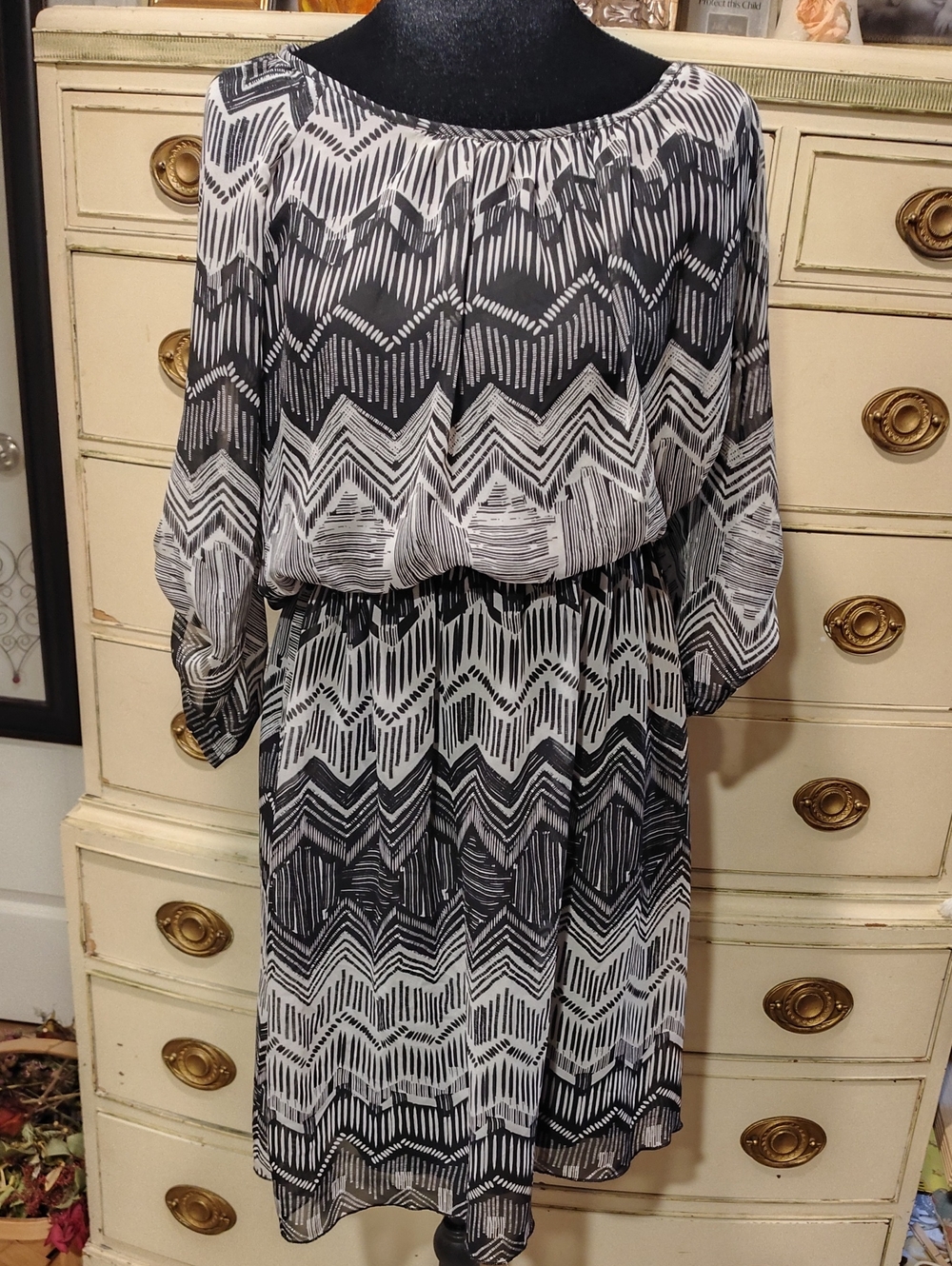 Black & White Chevron Midi Dress with Elastic Waist